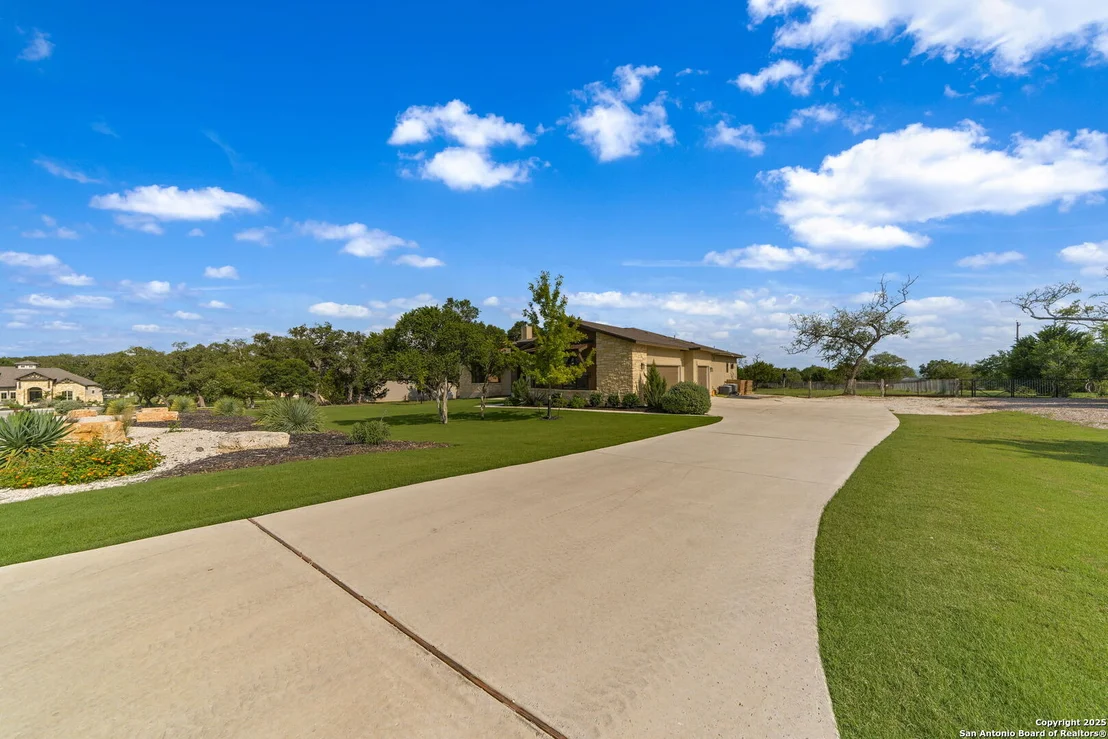 Photo of 150 Madrone Trail