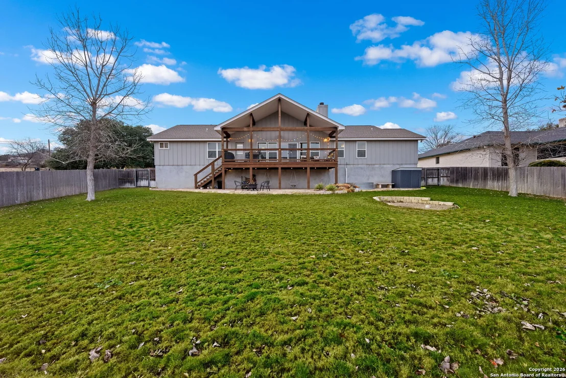 Photo of 138 W Holly Hill Dr