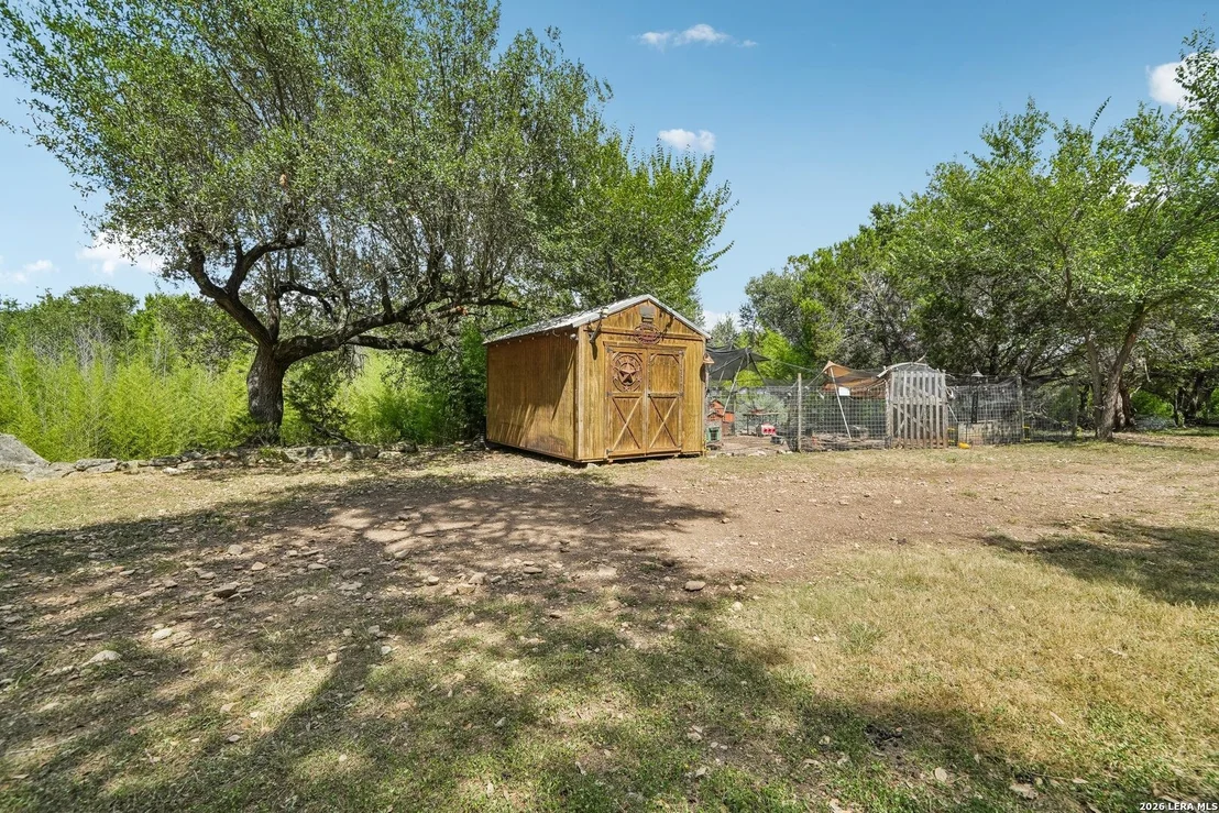 Photo of 175 Lorne Rd