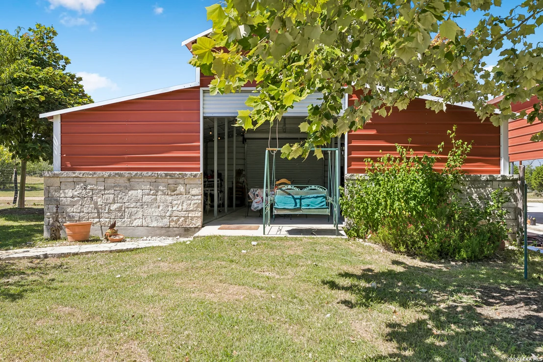 Photo of 652 OVERLOOK DR