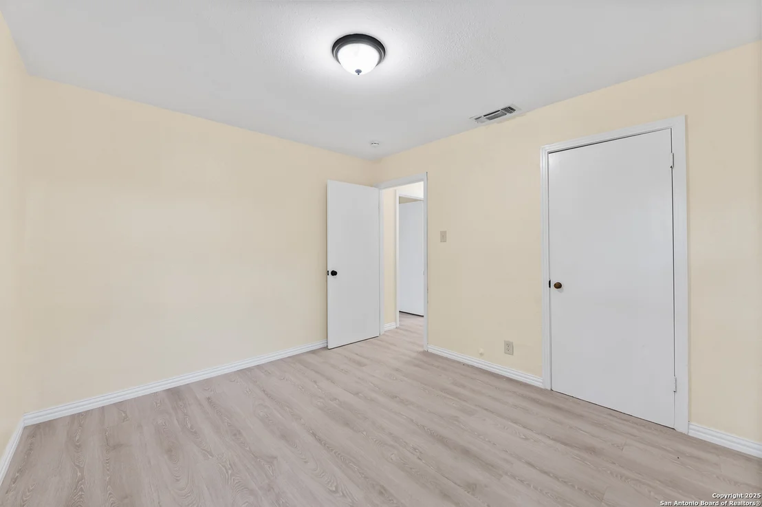 Photo of 126 CREATH PL