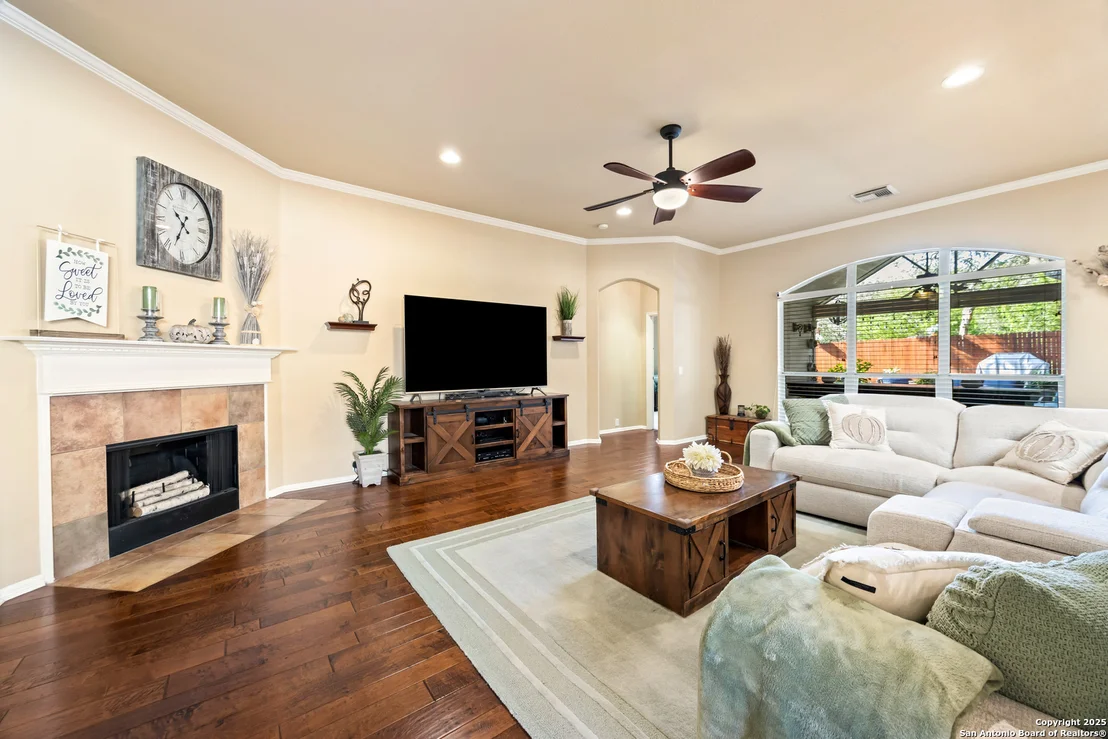 Photo of 124 Brookbend