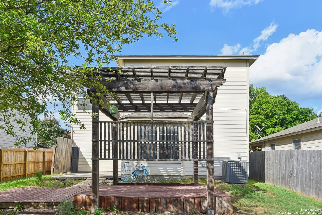 Photo of 684 CHEROKEE BLVD
