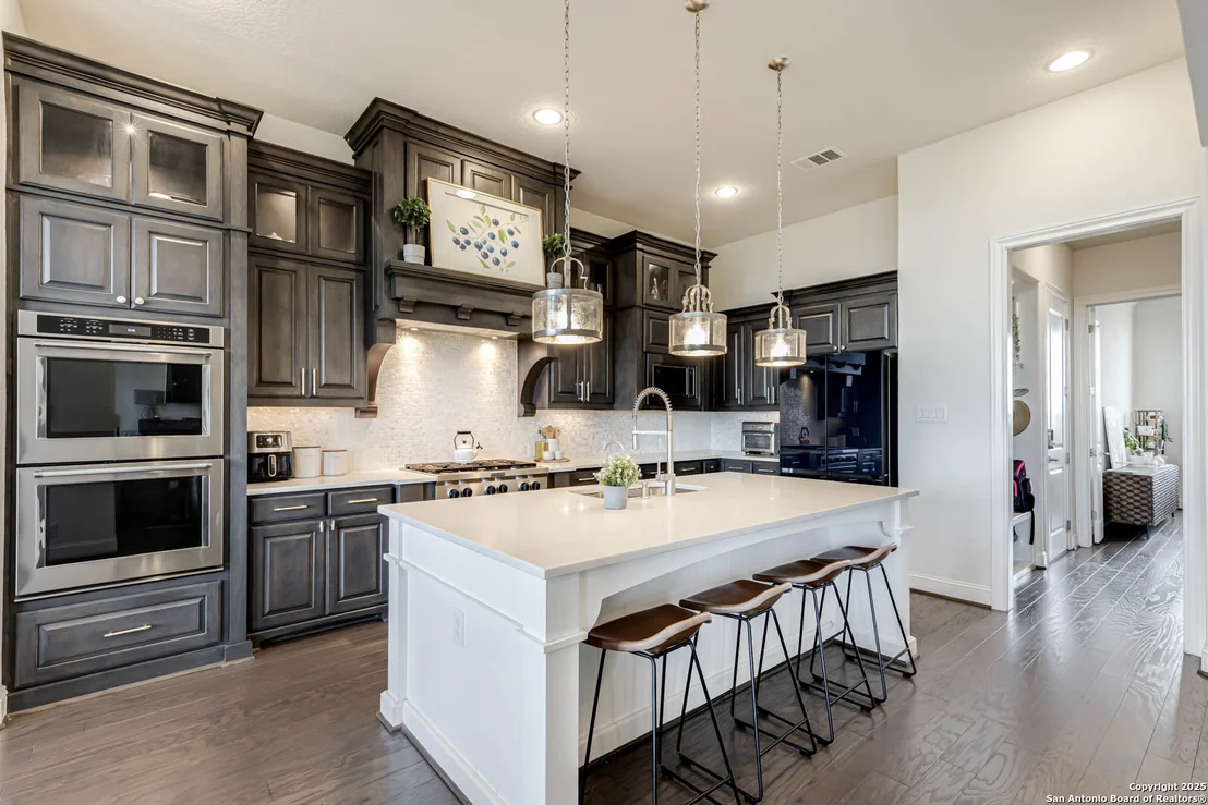 Photo of 8027 Vanity Hill