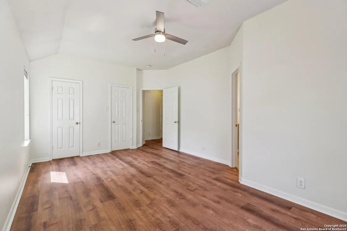 Photo of 1117 Rivertree Dr.