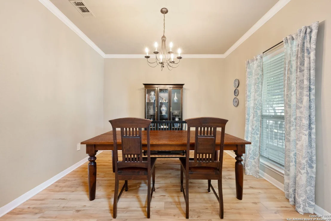 Photo of 102 Kendall View Dr