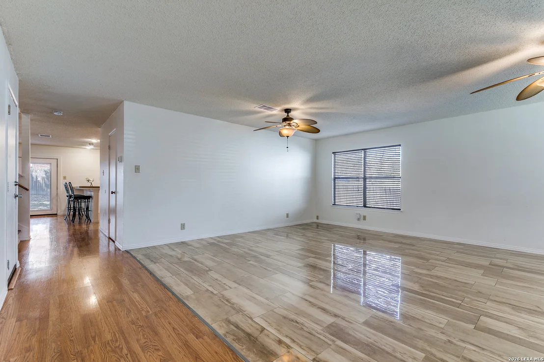 Photo of 9507 Shadowbrook