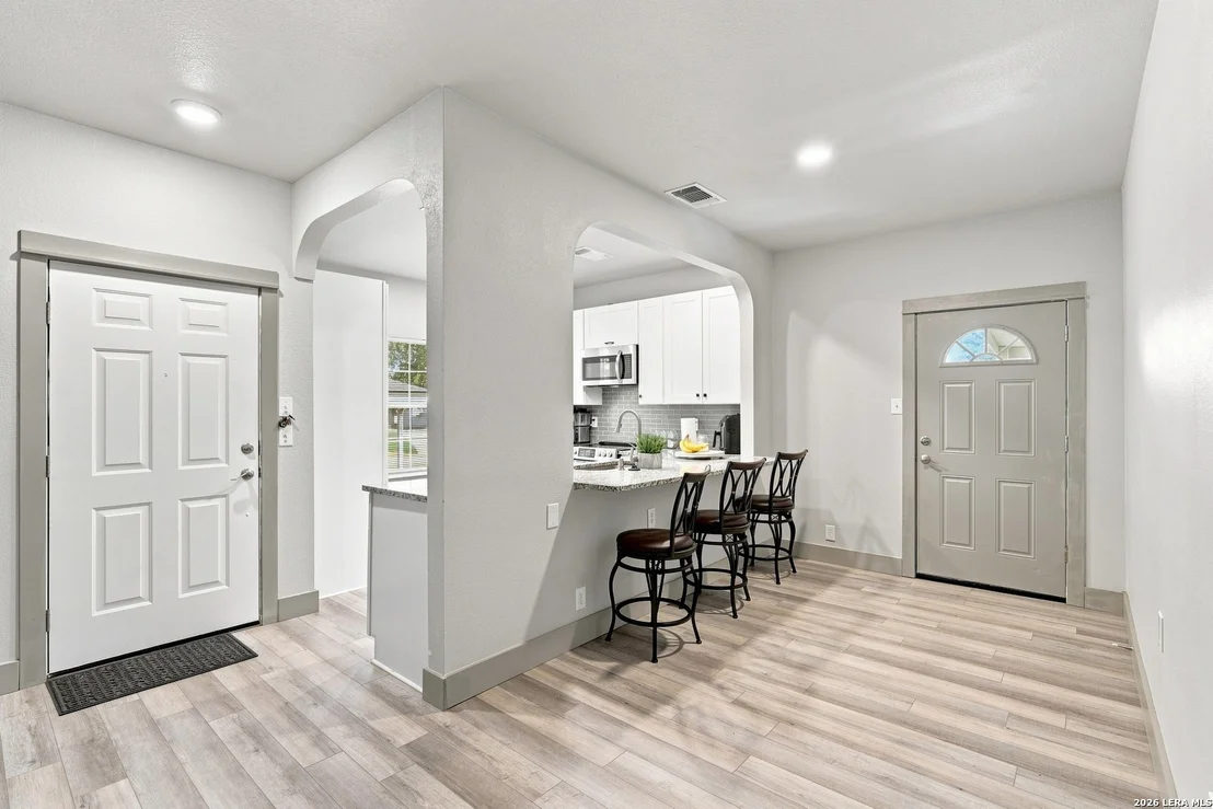 Photo of 7610 Crown Ledge