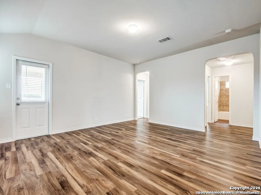 Photo of 128 Grand Rapids