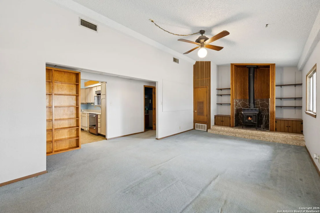 Photo of 8677 Kirkner RD