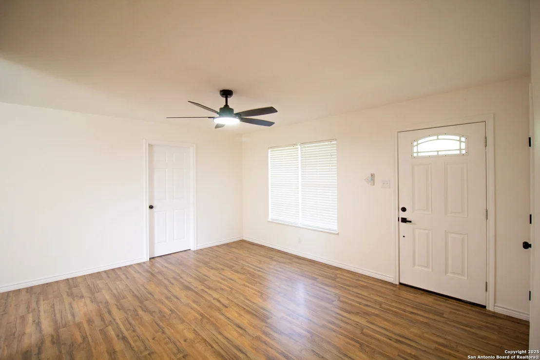 Photo of 2677 Lehman
