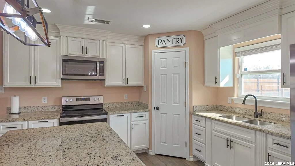 Photo of 120 Spring View Dr