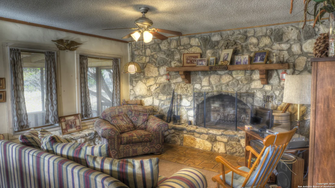 Photo of 22 SQUIRREL BEND