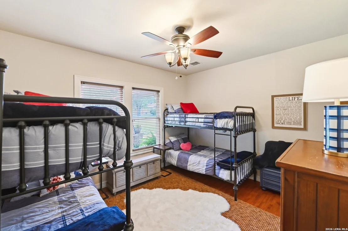 Photo of 237 THORAIN BLVD