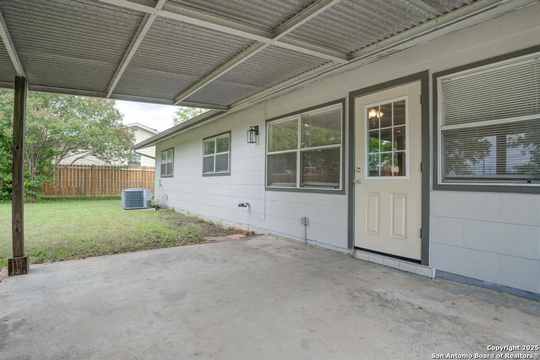 Photo of 7115 Whittney