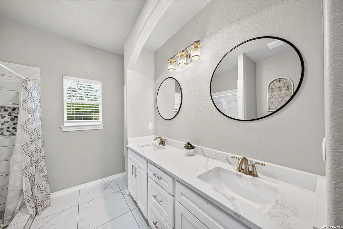 Photo of 8116 Ventura Blvd
