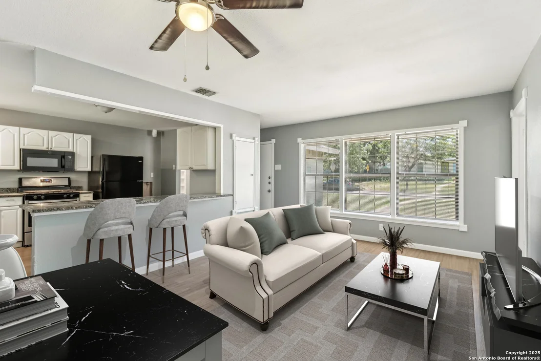Photo of 2415 Spicewood