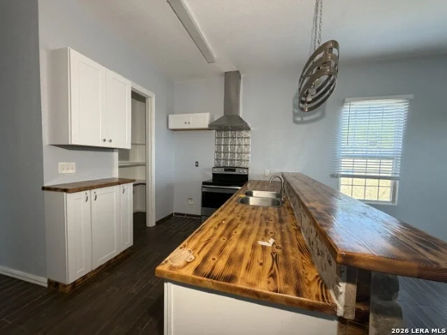 Photo of 2250 GOLF DR