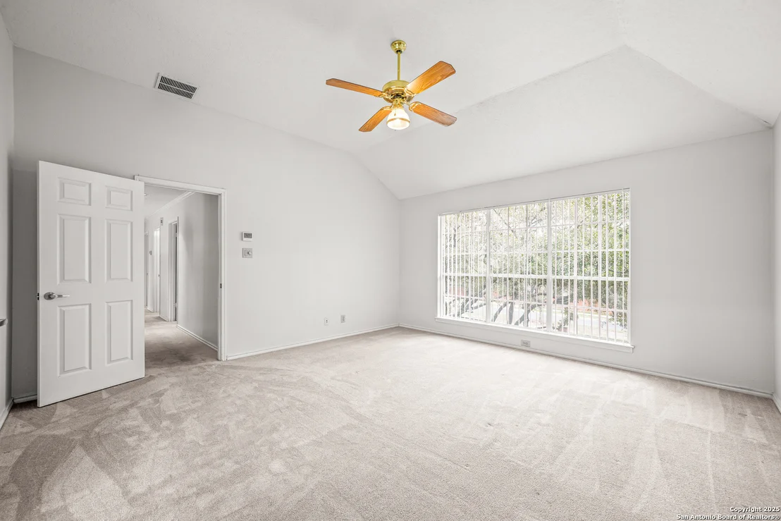 Photo of 11822 Queenston