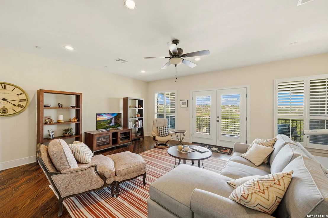 Photo of 315 Candelaria