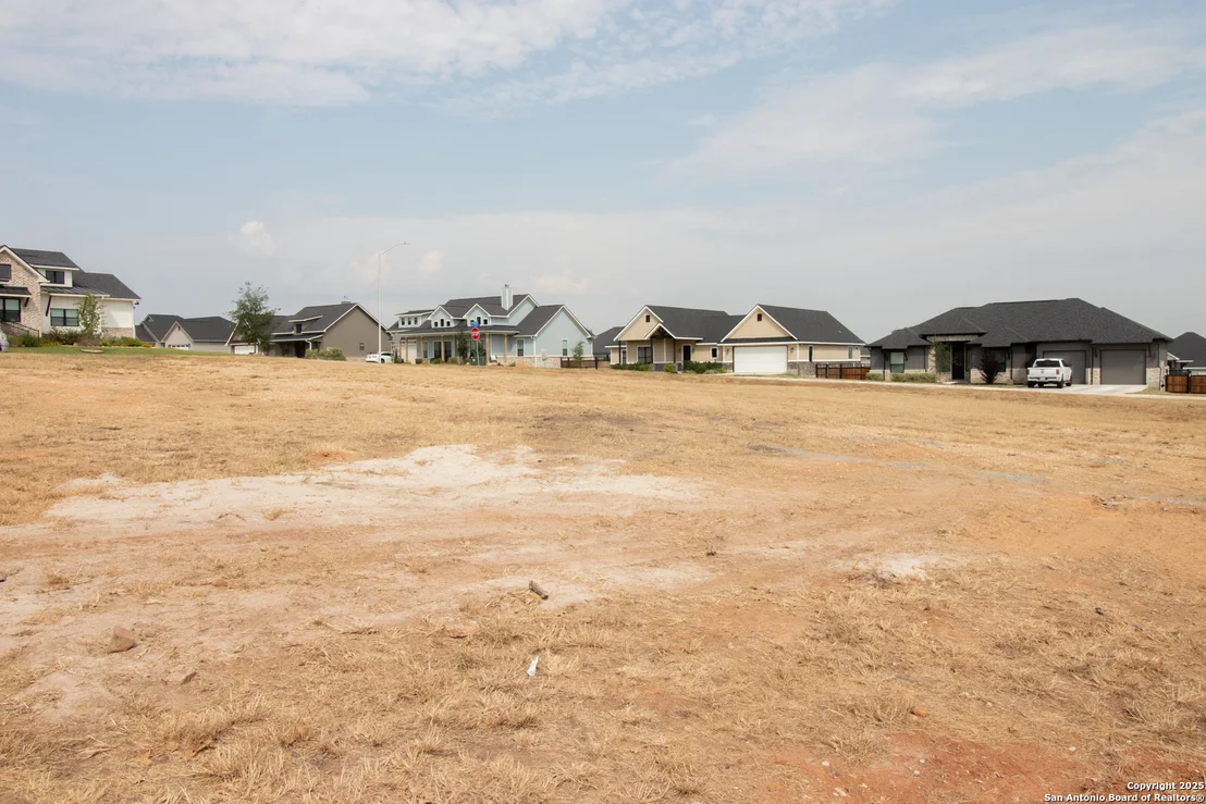 Photo of 101 Red Oak Trail