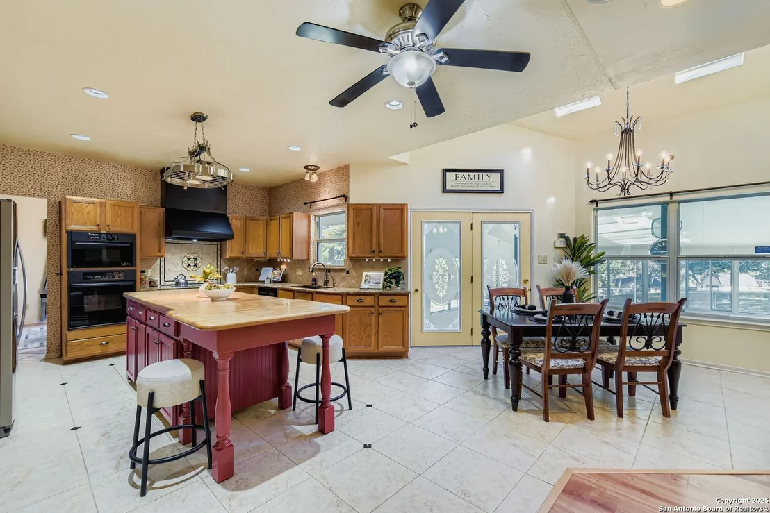 Photo of 6606 Laurel Hill