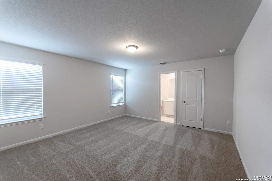 Photo of 143 Taylor Way