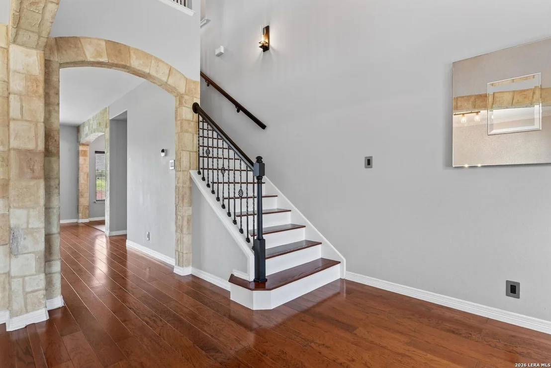 Photo of 8206 VALLEY WL