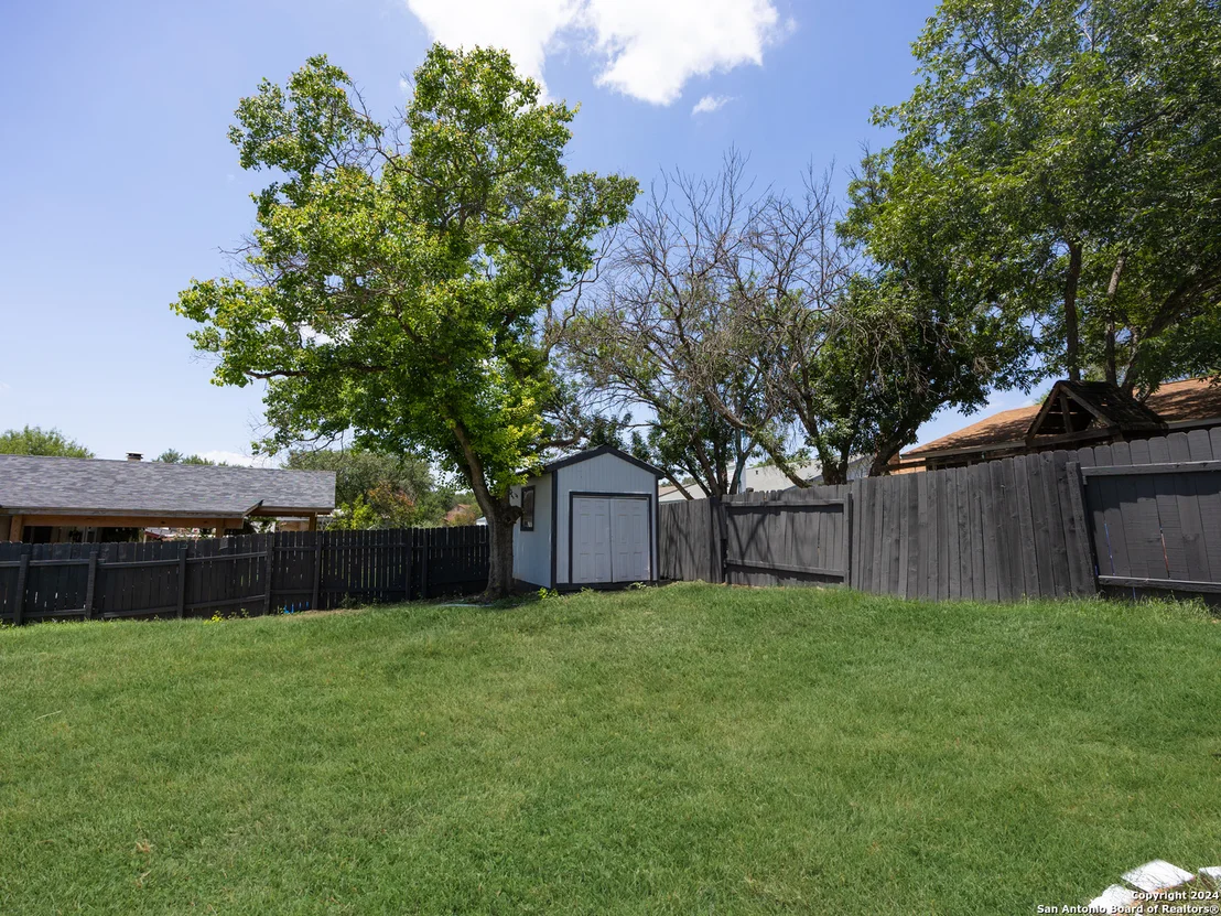 Photo of 7707 clear ridge