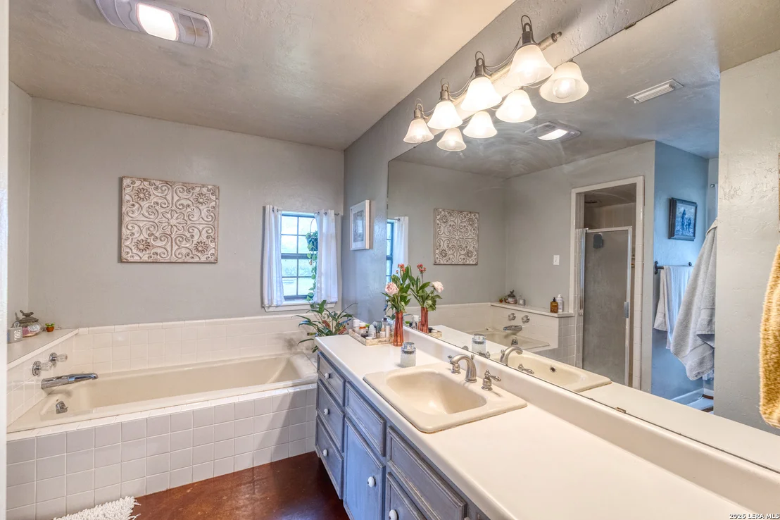 Photo of 335 Sunset Ridge