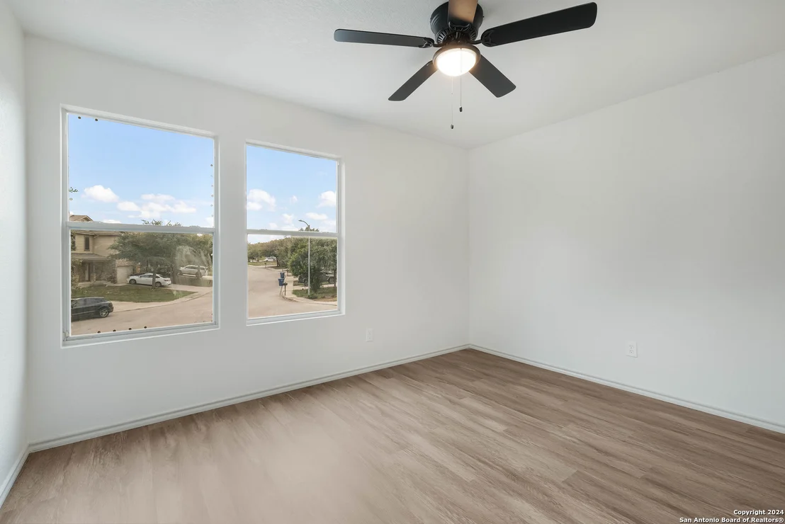 Photo of 8902 Catkin Meadow