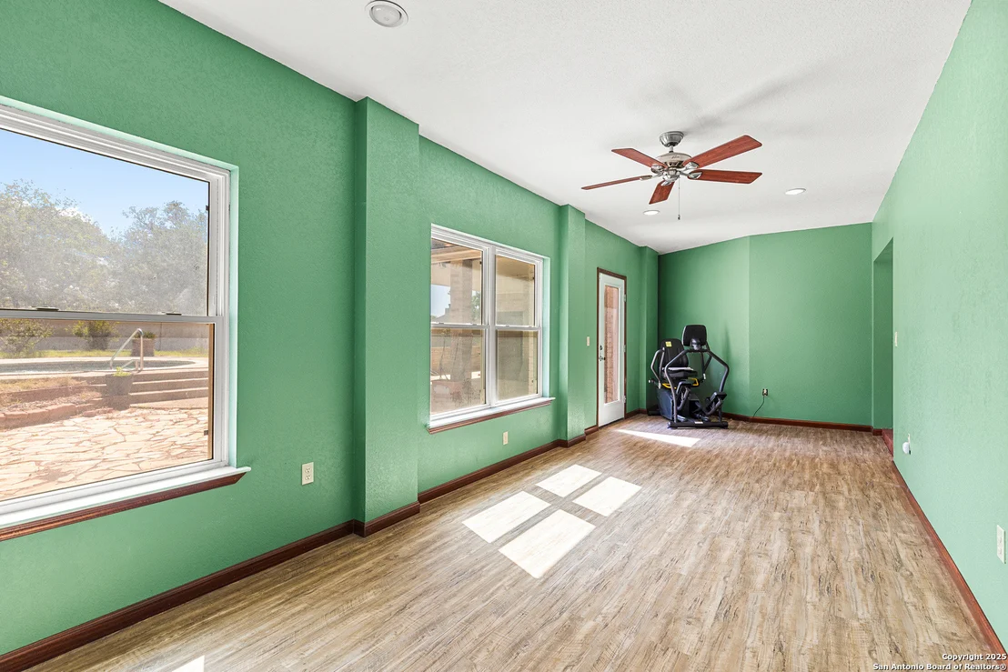 Photo of 819 Evening Shade