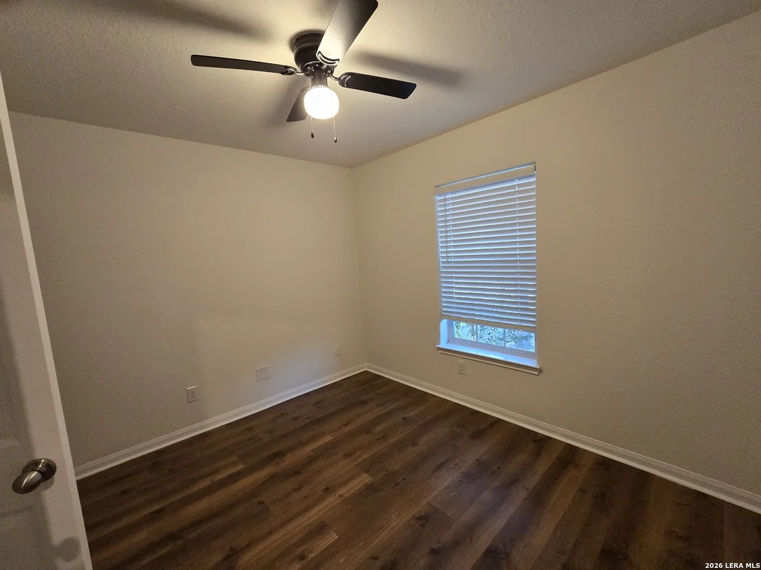 Photo of 12150 LUCKEY VW