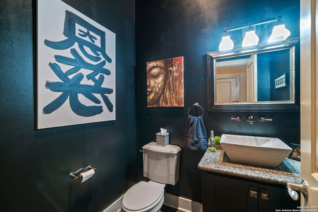 Photo of 8 Benchwood Cir