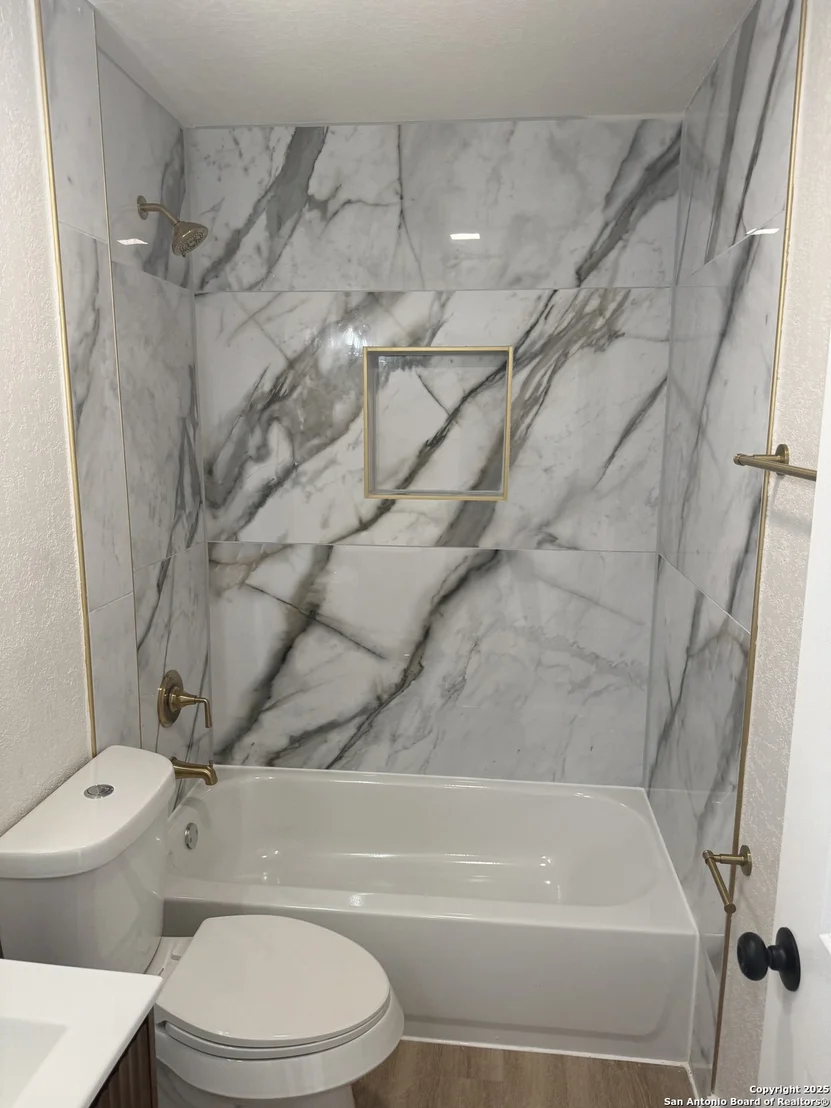 Photo of 5807 Stonybrook