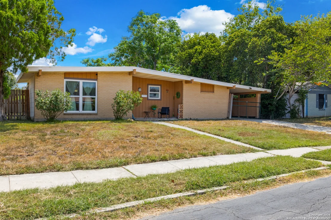Photo of 7518 Buckskin