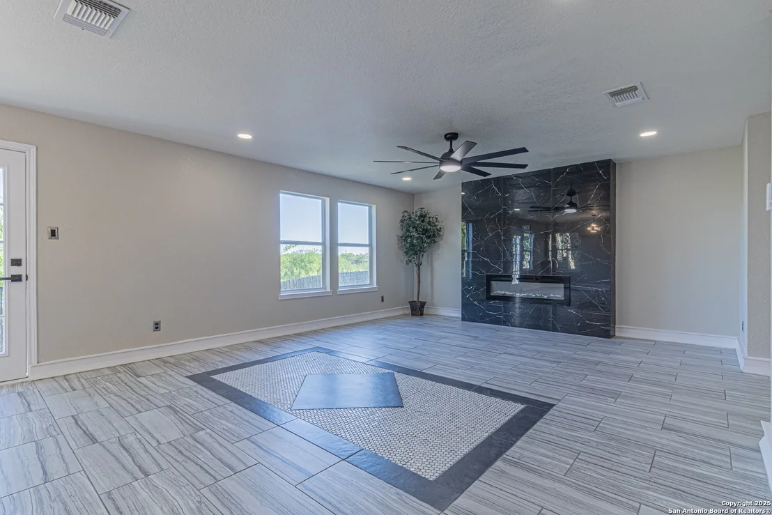 Photo of 5110 Sunview Vly
