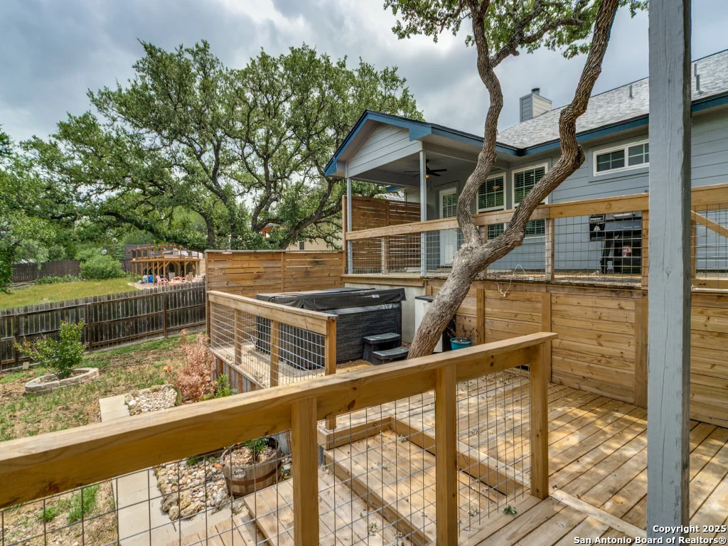 Photo of 651 RIVER VIEW DR