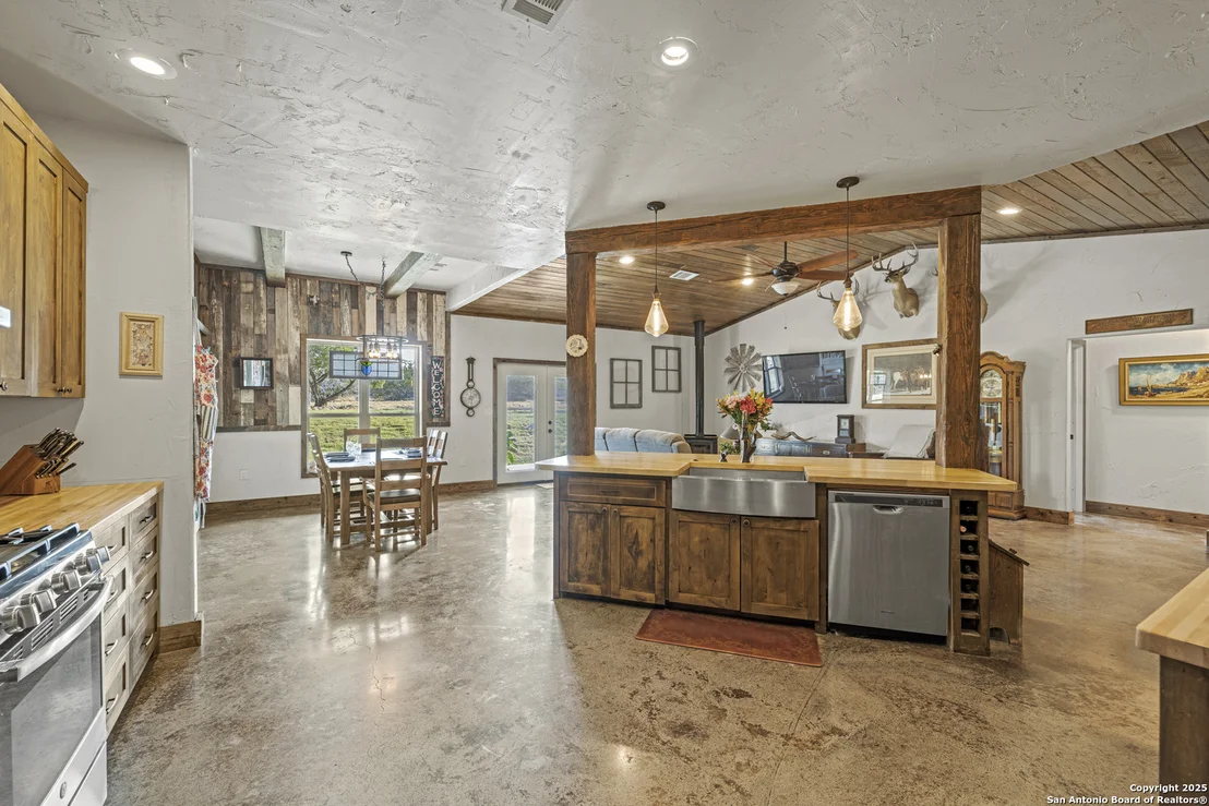 Photo of 1062 Tahoe Rd