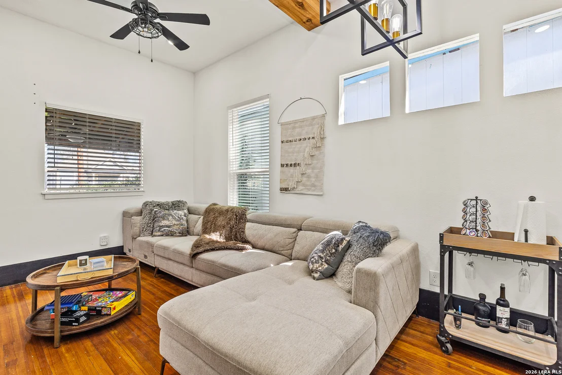 Photo of 318 Belmont