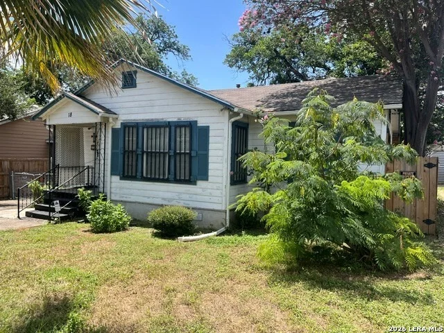 Photo of 18 ROSEMONT DR