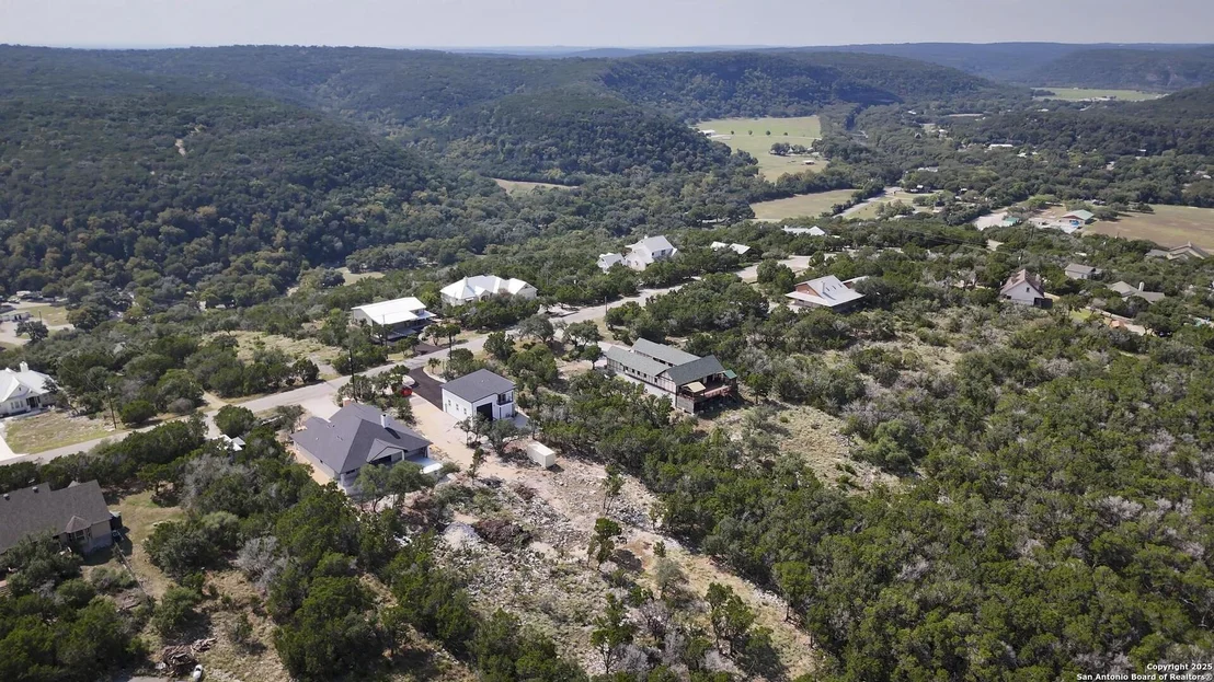 Photo of 2601 Summit Dr