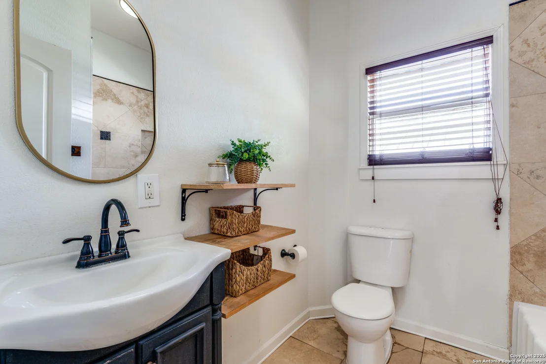 Photo of 418 Muncey