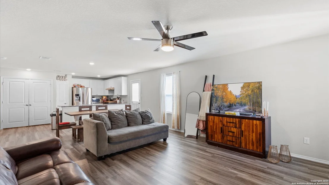 Photo of 4142 VOLCANO WAY