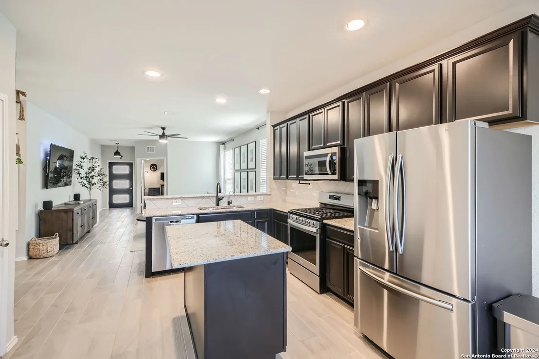 Photo of 7610 PONDEROSA PNE