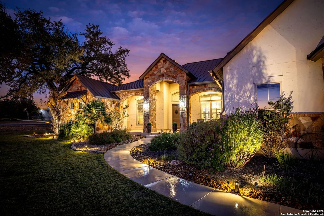 Photo of 1190 Sapling Spring