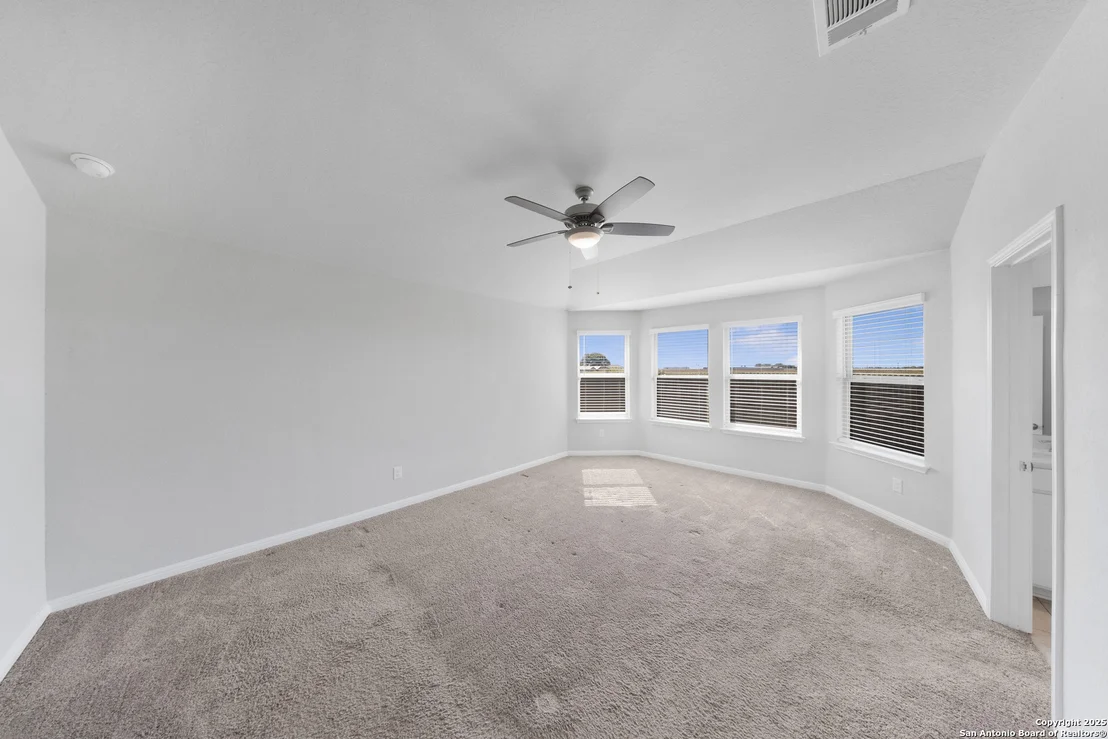 Photo of 752 Clara Park