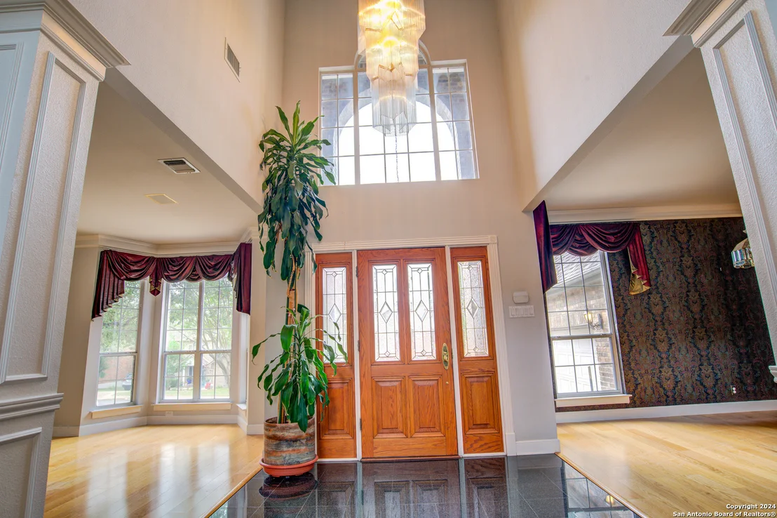 Photo of 15622 Dawn Crest