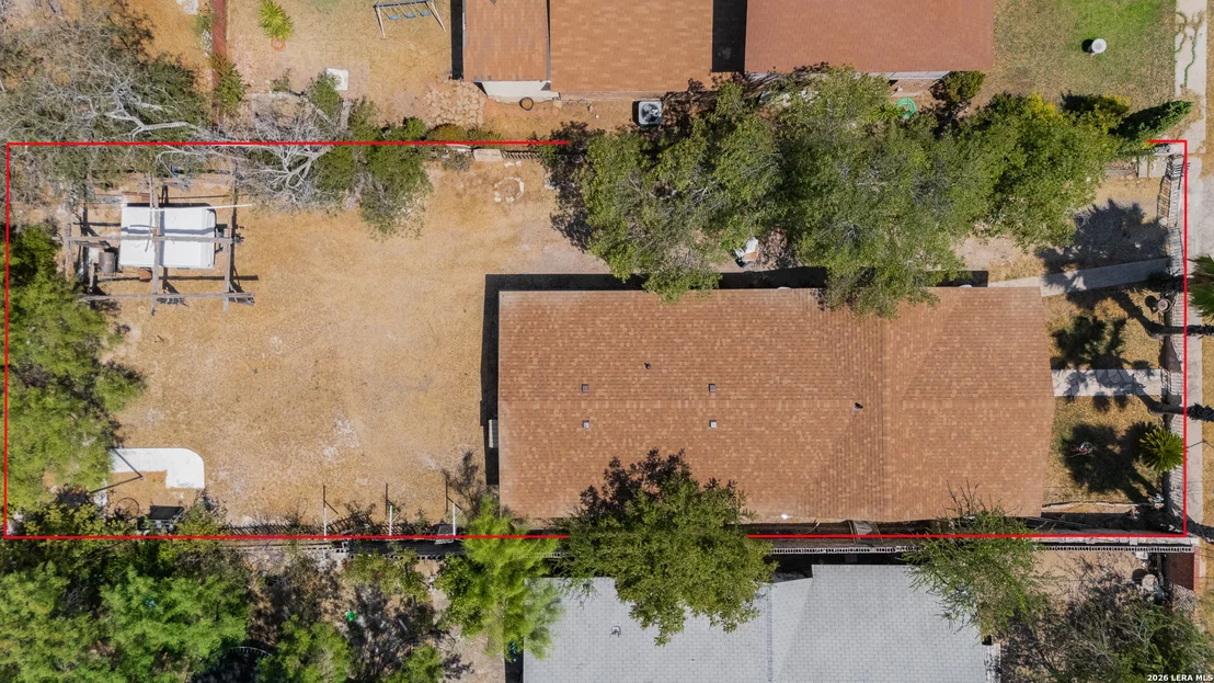 Photo of 819 N Comal