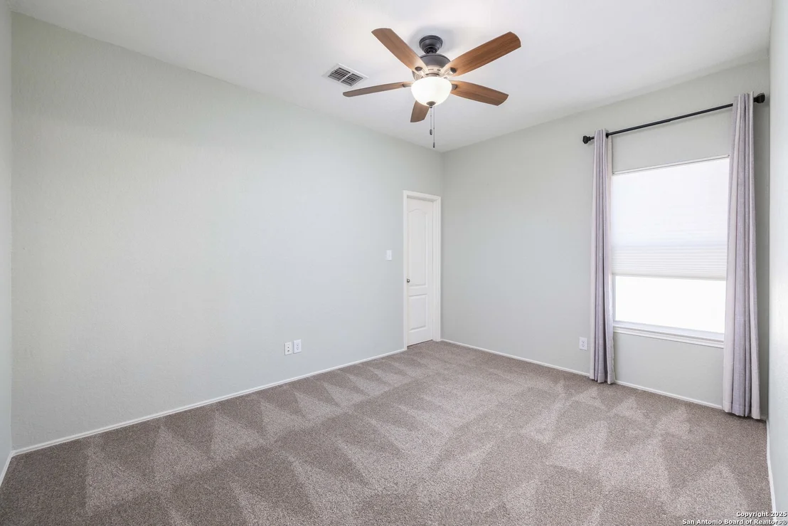 Photo of 1158 Kite Corner